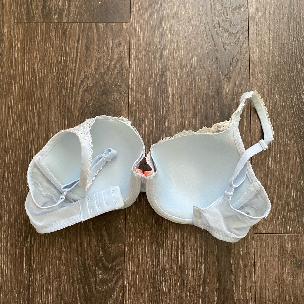 Victoria’s Secret lined Demi bra